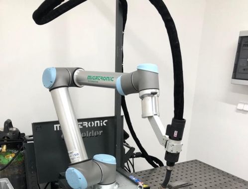 Kolaborativní svařovací robot