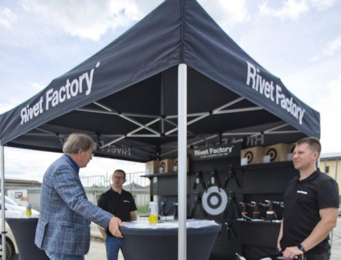 Předváděcí den Rivet Factory - progresivní nýtování