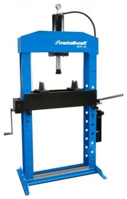 Obráběcí a tvářecí stroje